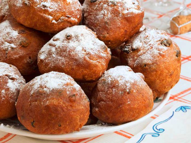 Hoe lang eten we al oliebollen